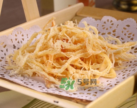 魷魚絲一次吃多少合適？魷魚絲吃多了會怎么樣