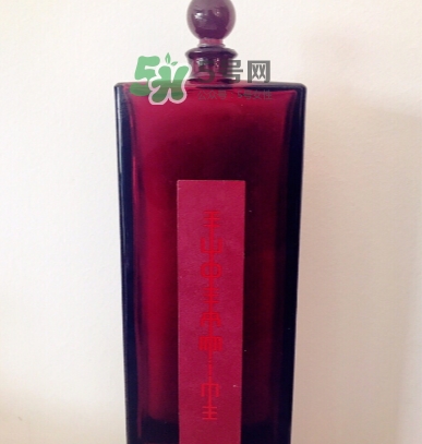 資生堂紅色蜜露搭配什么乳液？紅色蜜露搭配什么使用