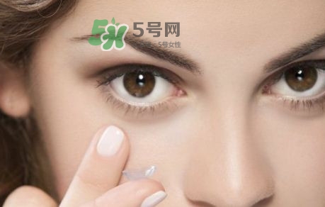 配個隱形眼鏡多少錢？隱形眼鏡日拋多少錢