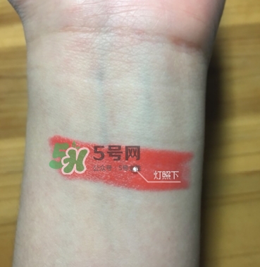 嬌蘭臻彩寶石唇膏48號試色 嬌蘭臻彩寶石唇膏48試色圖 嬌蘭臻彩寶石唇膏48號試色 嬌蘭臻彩寶石唇膏48試色圖