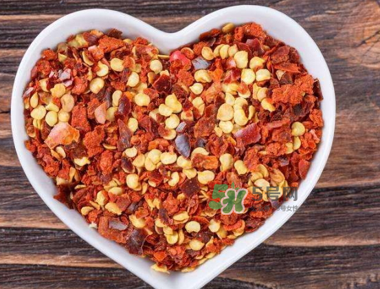 辣椒和面怎么炒？干辣椒面怎么做好吃？