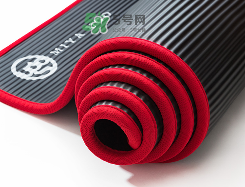 瑜伽墊哪面是正面？瑜伽墊正反面怎么區(qū)分？