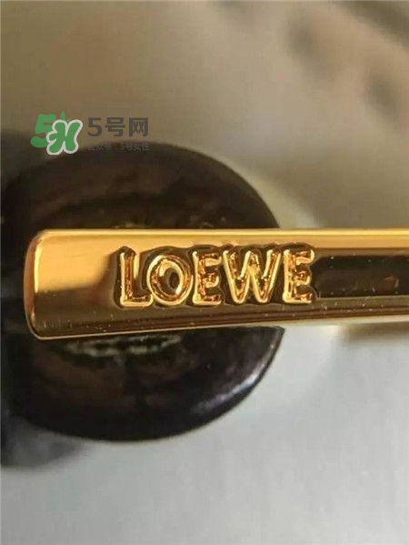 羅意威puzzle包真假怎么辨別_loewe puzzle包真假對(duì)比圖 羅意威puzzle包真假怎么辨別_loewe puzzle包真假對(duì)比圖