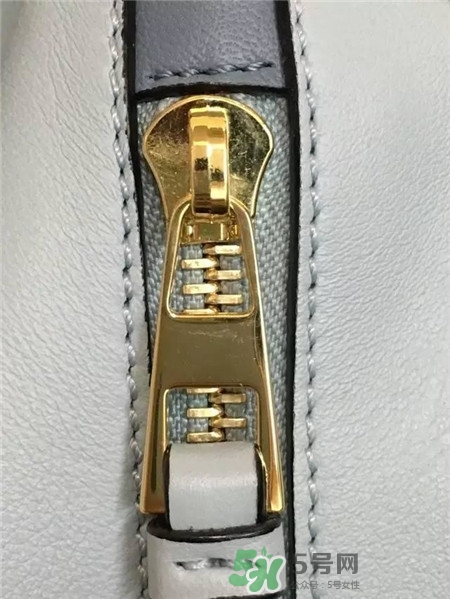 羅意威puzzle包真假怎么辨別_loewe puzzle包真假對(duì)比圖 羅意威puzzle包真假怎么辨別_loewe puzzle包真假對(duì)比圖