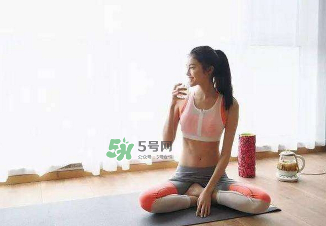 運(yùn)動(dòng)可以化妝嗎？運(yùn)動(dòng)化妝對(duì)皮膚好嗎？