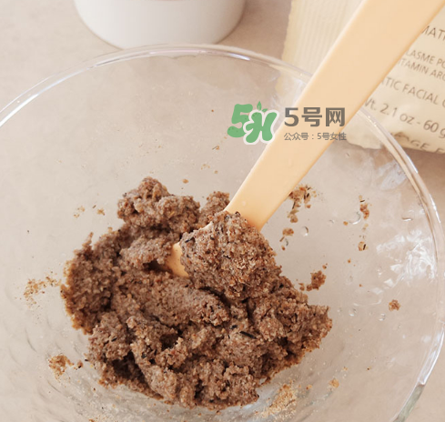 思妍麗雞飼料面膜好用嗎？思妍麗雞飼料面膜一周用幾次？