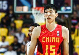 周琦在火箭穿幾號球衣？周琦在火箭年薪多少？