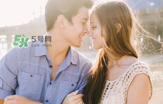 如何拒絕男友的婚前同居要求？婚前同居有哪些弊端