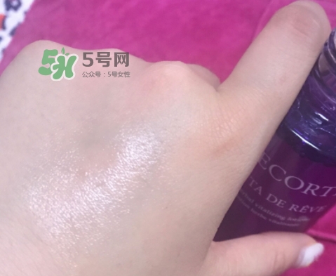 黛珂紫蘇水和cpb水磨精華哪個(gè)好？紫蘇水和cpb水磨搭配