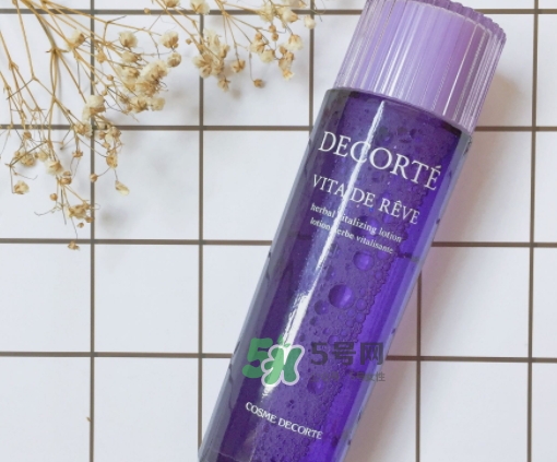 黛珂紫蘇水和城野醫(yī)生收斂水哪個(gè)好？紫蘇水和收斂水對(duì)比