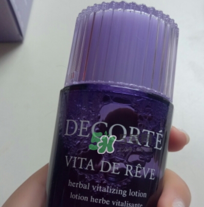 黛珂紫蘇水和城野醫(yī)生收斂水哪個(gè)好？紫蘇水和收斂水對(duì)比