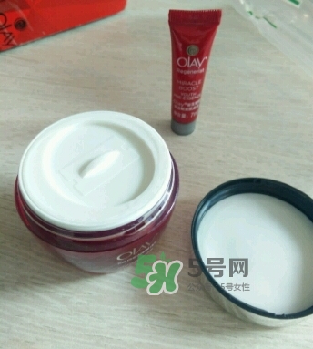 olay玉蘭油大紅瓶一套多少錢？olay大紅瓶專柜多少錢