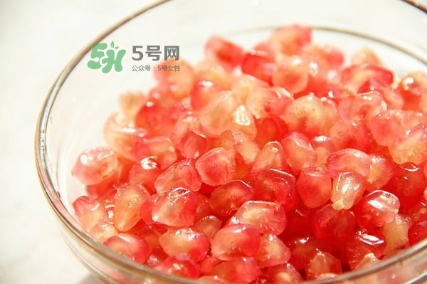 石榴不能和什么一起吃？石榴哪些人不能吃？