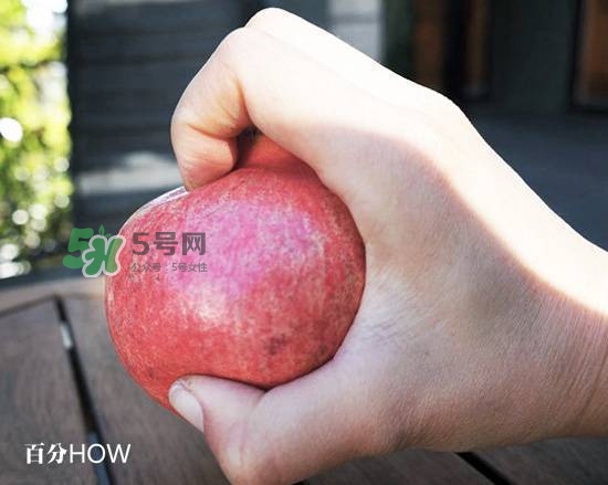 石榴怎么剝方便？怎么快速剝石榴？