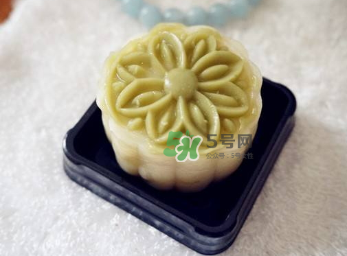 冰皮月餅皮和餡兒的比例 冰皮月餅比例分配 冰皮月餅皮和餡兒的比例 冰皮月餅比例分配