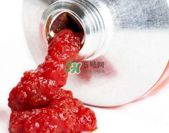 衣服上的番茄醬怎么洗掉？番茄醬如何洗掉