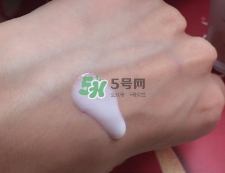 olay小白瓶會長毛嗎？olay小白瓶長黑毛是怎么回事？