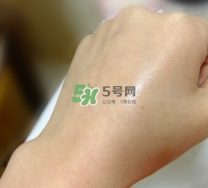 雅詩(shī)蘭黛小棕瓶安瓶膠囊怎么樣？雅詩(shī)蘭黛小棕瓶膠囊功效