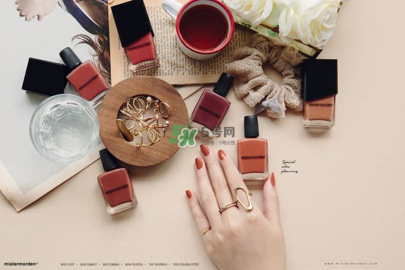 小編推薦秋冬必敗土色指彩！摩登先生、3CE都榜上有名