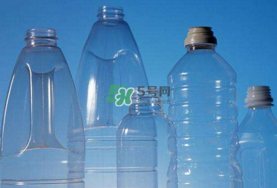 喝水就想小便是什么原因？喝水尿頻怎么辦？