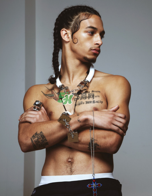 AMBUSH是什么牌子_是什么檔次_哪里買？