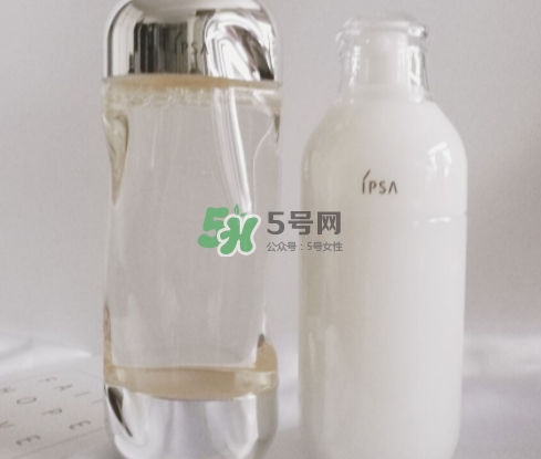 ipsa流金水是玻璃瓶嗎？流金水是塑料的嗎