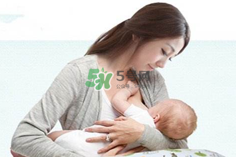 母乳喂養(yǎng)會(huì)乳糖不耐受嗎？母乳喂養(yǎng)會(huì)過(guò)度喂養(yǎng)嗎？
