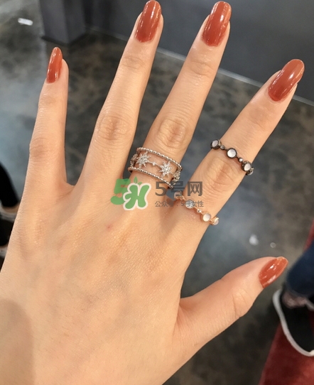 小編推薦秋冬必敗土色指彩！摩登先生、3CE都榜上有名