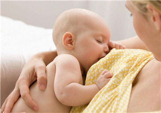 母乳喂養(yǎng)會乳糖不耐受嗎？母乳喂養(yǎng)會過度喂養(yǎng)嗎？