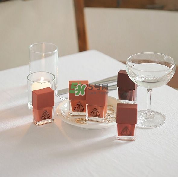 小編推薦秋冬必敗土色指彩！摩登先生、3CE都榜上有名