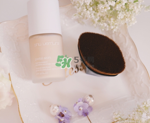 植村秀花瓣霧感粉底液多少錢？植村秀花瓣粉底液專柜價