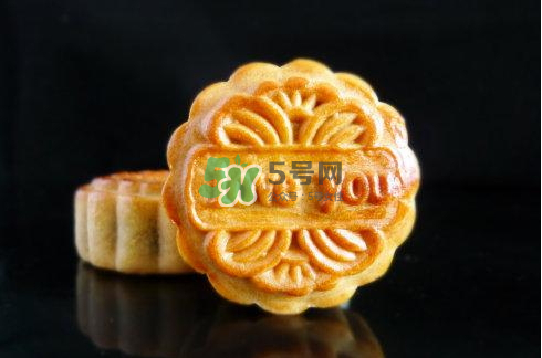 烤箱烤月餅多長時間溫度？烤月餅的溫度和時間 