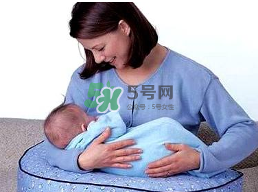 母乳喂養(yǎng)預(yù)防乳腺癌嗎？不喂母乳會的乳腺癌嗎？
