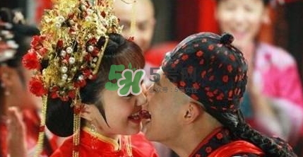 古代鬧洞房都是怎么鬧的？鬧洞房的習(xí)俗是怎么來的？