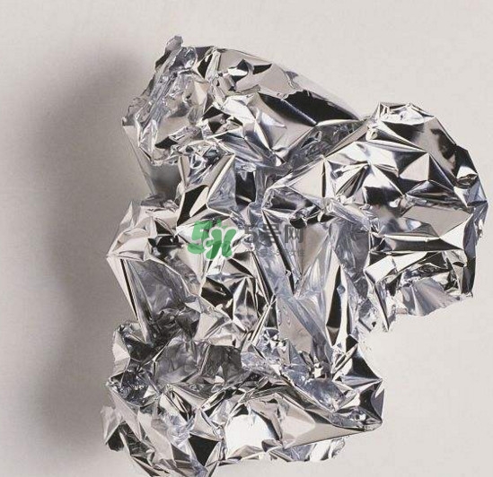 錫箔紙用哪一面？錫箔紙有正反面嗎