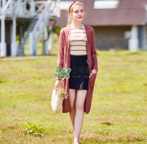 10月份穿什么衣服合適？十月份穿長(zhǎng)袖還是短袖