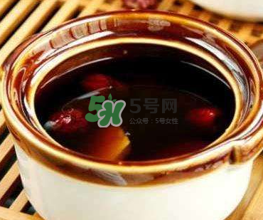 男人能喝紅糖水嗎？男人喝紅糖水有什么好處？