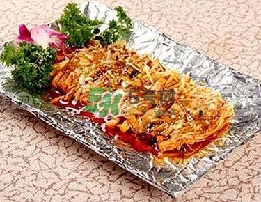 錫紙可以放烤箱嗎？錫紙可以直接放電磁爐上嗎