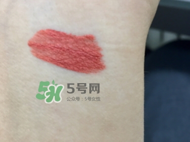 迪奧藍(lán)星唇釉751好看嗎？dior迪奧藍(lán)星唇釉751試色