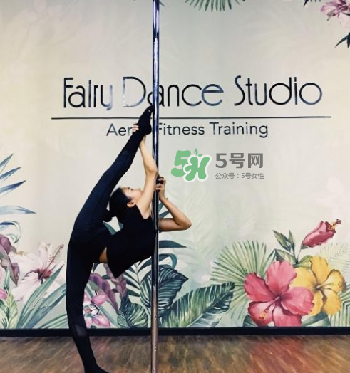 拉筋多久才能下一字馬？一字馬要練多久？