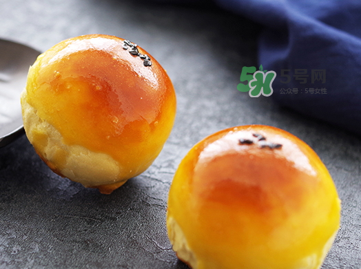 蛋黃酥多少錢一個(gè)？蛋黃酥多少錢一盒？