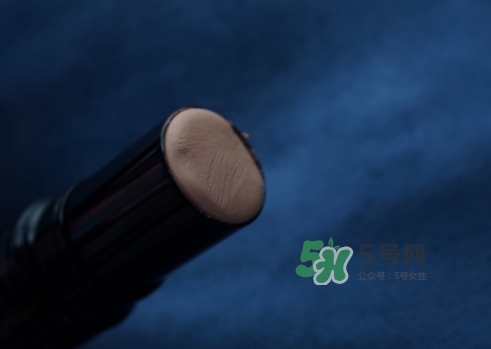 cpb光潤粉凝膏粉底膏怎么樣？cpb光潤粉底膏粉凝膏好用嗎