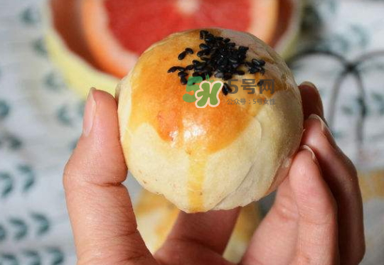 蛋黃酥為什么會破皮？蛋黃酥破皮的原因