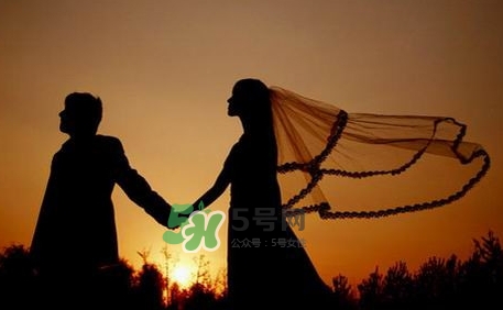 婚姻最難的三個(gè)階段 婚外戀的結(jié)局注定很慘 婚姻最難的三個(gè)階段 婚外戀的結(jié)局注定很慘
