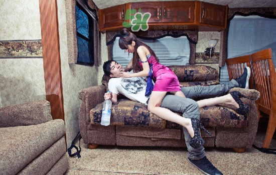 哪些女人容易出軌？易出軌女性的8大特征