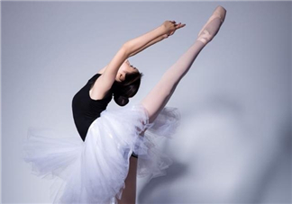 拉筋多久才能下一字馬？一字馬要練多久？