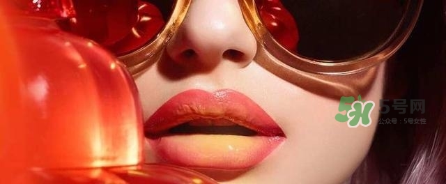 魅可棒棒糖唇釉持久度怎么樣？魅可清新唇釉好用嗎？