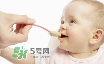 一歲后的寶寶如何喂養(yǎng)？寶寶喝牛奶好嗎？