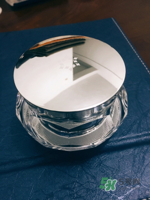 dds鮭魚(yú)干細(xì)胞精華好用嗎 dds鮭魚(yú)干細(xì)胞精華怎么樣 dds鮭魚(yú)干細(xì)胞精華好用嗎 dds鮭魚(yú)干細(xì)胞精華怎么樣