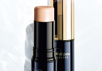 cpb光潤粉凝膏粉底膏怎么樣？cpb光潤粉底膏粉凝膏好用嗎